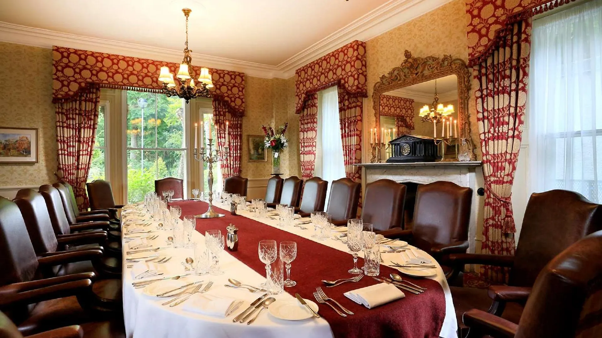 Macdonald Norwood Hall Hotel Aberdeen 4*,