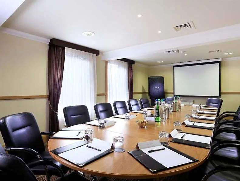 Macdonald Norwood Hall Hotel Aberdeen 4*,