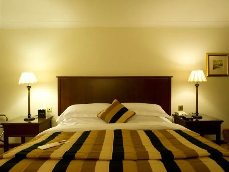 Macdonald Norwood Hall Hotel Aberdeen 4*,