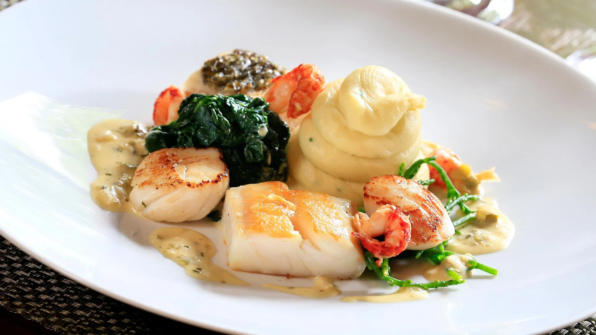 Macdonald Norwood Hall Hotel Aberdeen 4*,