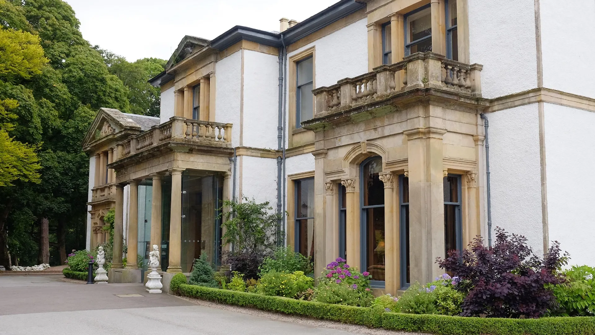 Macdonald Norwood Hall Hotel Aberdeen